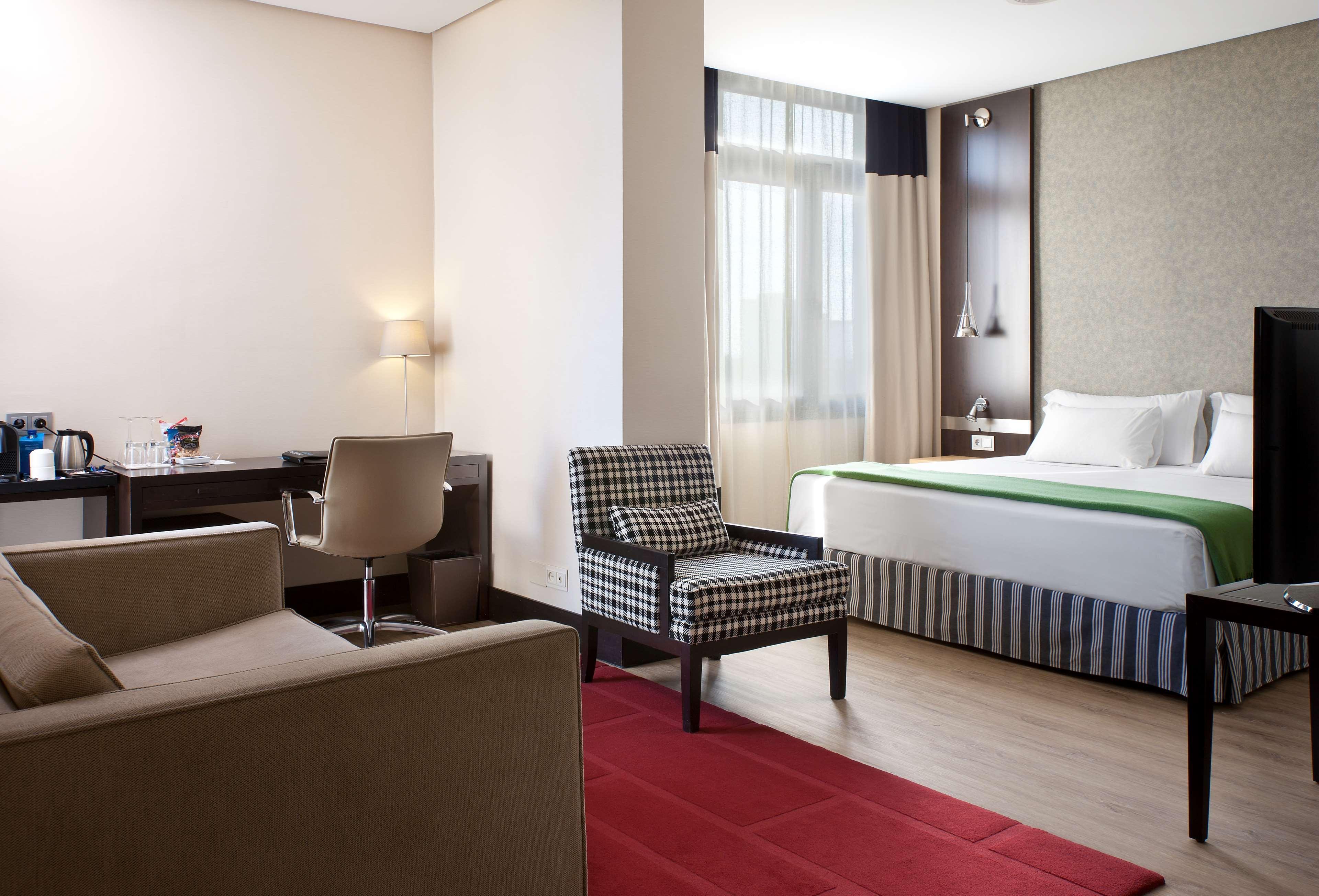 Nh Avenida Jerez Hotell Jerez de la Frontera Exteriör bild