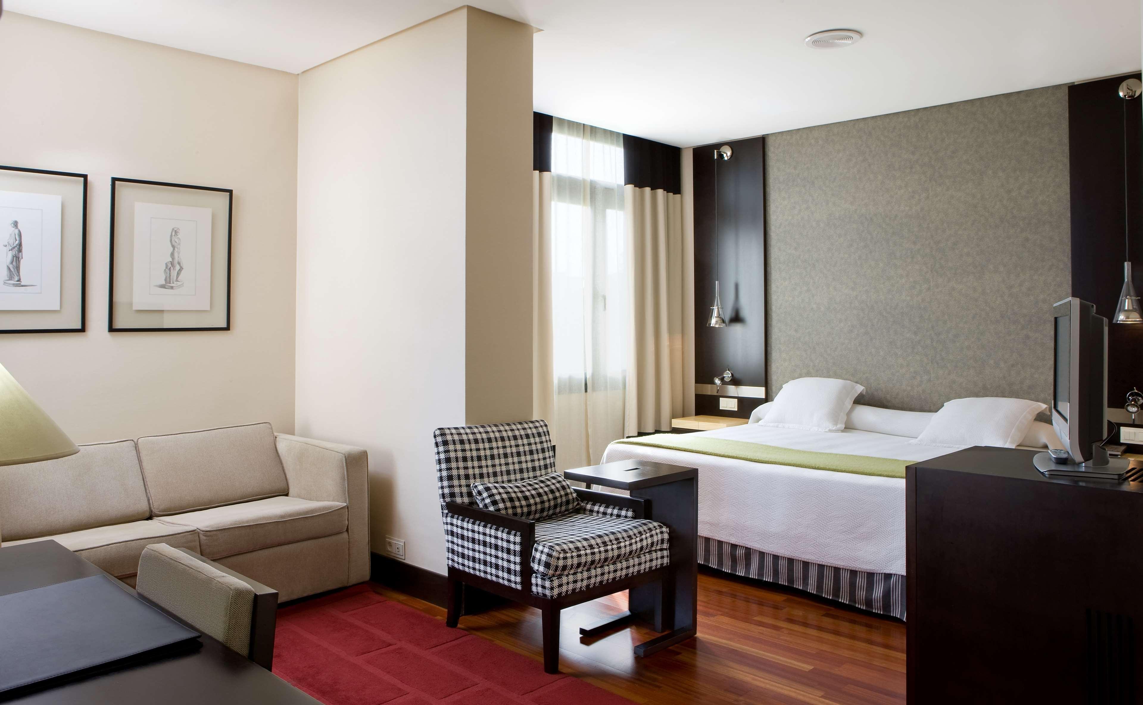 Nh Avenida Jerez Hotell Jerez de la Frontera Exteriör bild