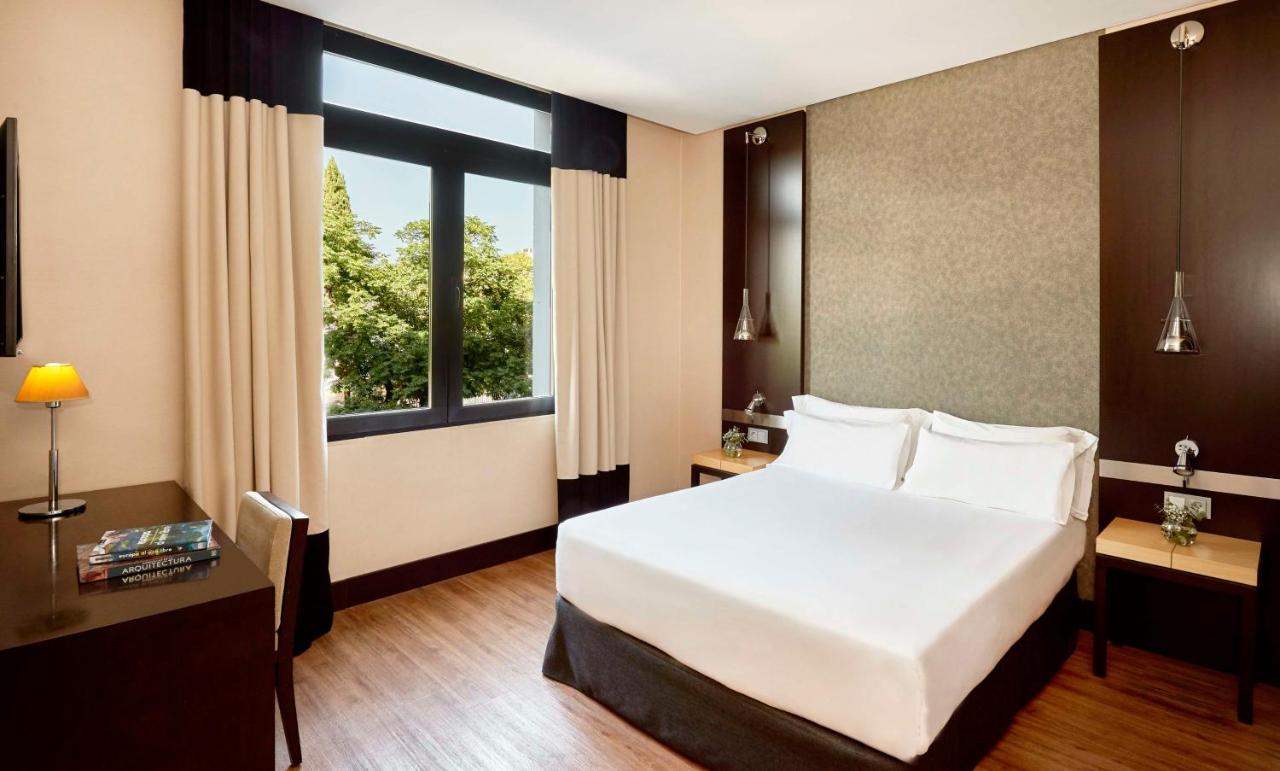 Nh Avenida Jerez Hotell Jerez de la Frontera Exteriör bild