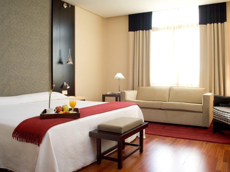 Nh Avenida Jerez Hotell Jerez de la Frontera Exteriör bild
